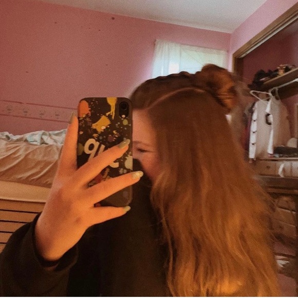 Meet your Posher, Michaela - Picture 1 of 1